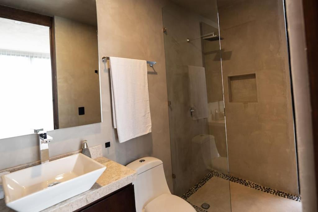 Luxury Twin Villas, 4 Private Pools, 2 Rooftops, Bbq, Near Villa *