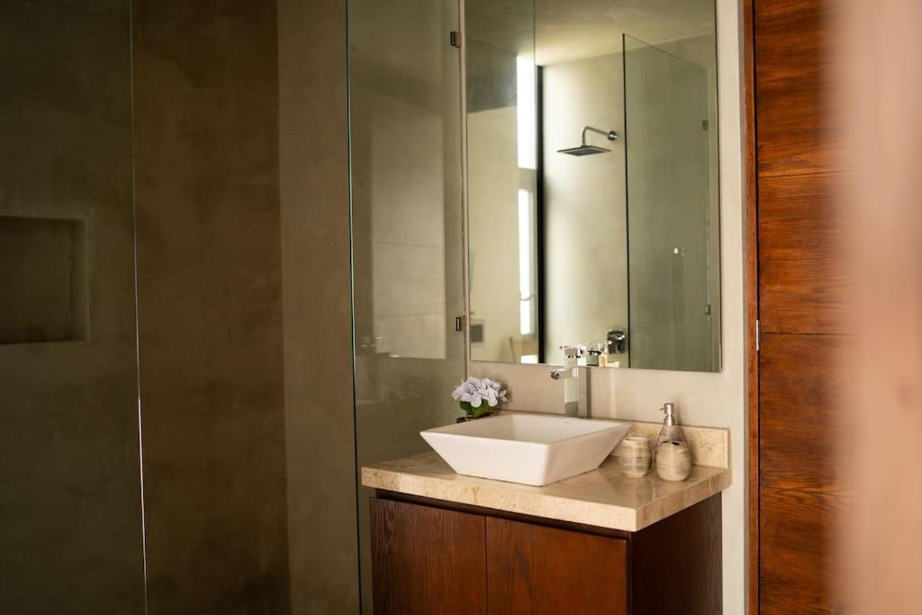Villa Luxury Twin Villas, 4 Private Pools, 2 Rooftops, Bbq, Near