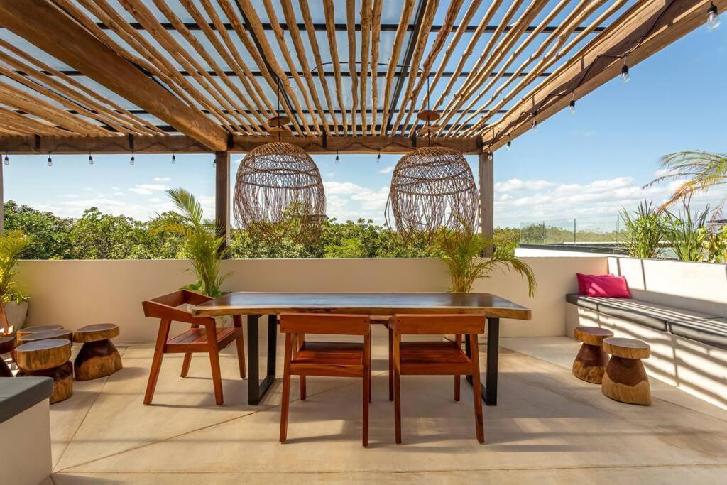 Villa Tuane Luxury Homes