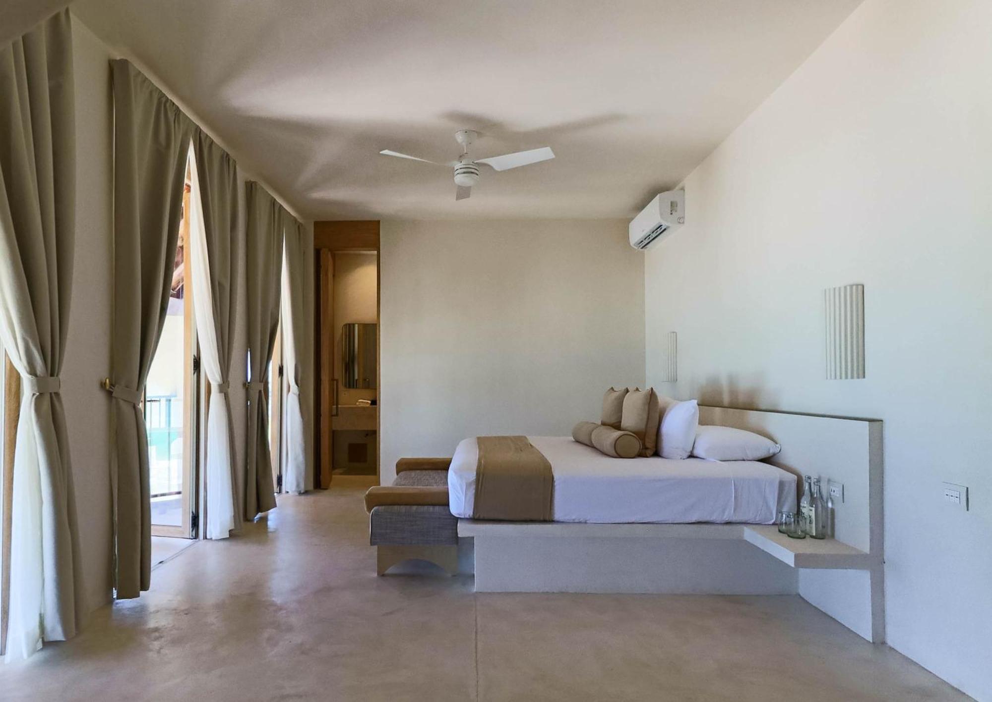 Hotel Panamera 4*