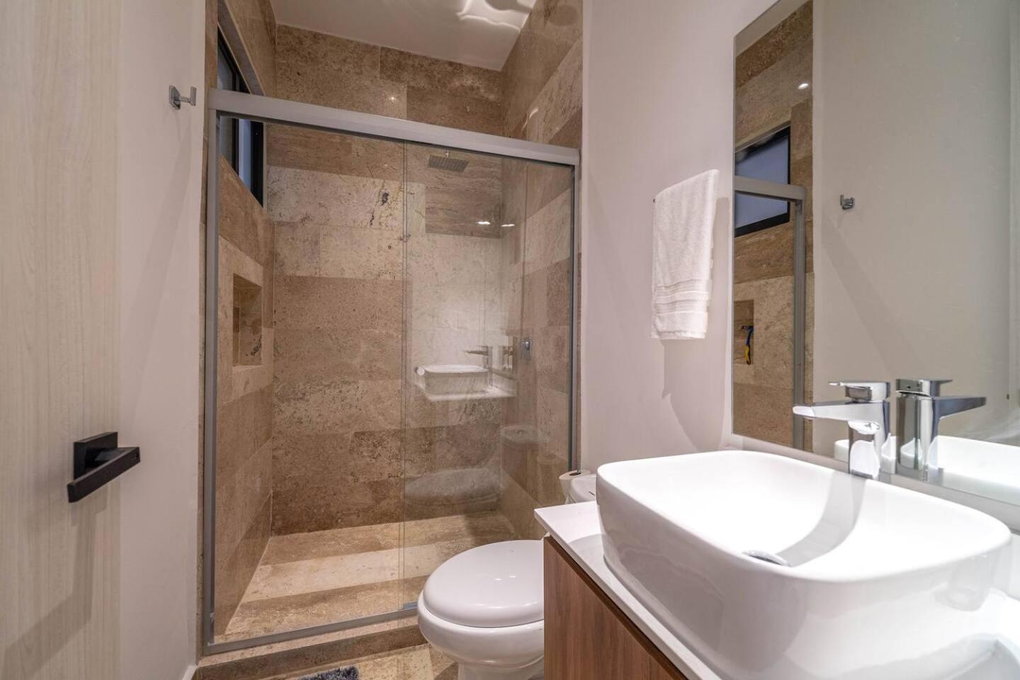 Lux With Private Plunge Pool And Gym
