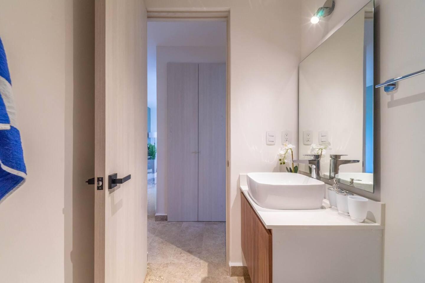 Lux With Private Plunge Pool, Gym *