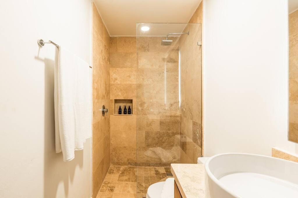 New 2 Bedroom 2 Badrooms Pool Front Concierge Apartamento *