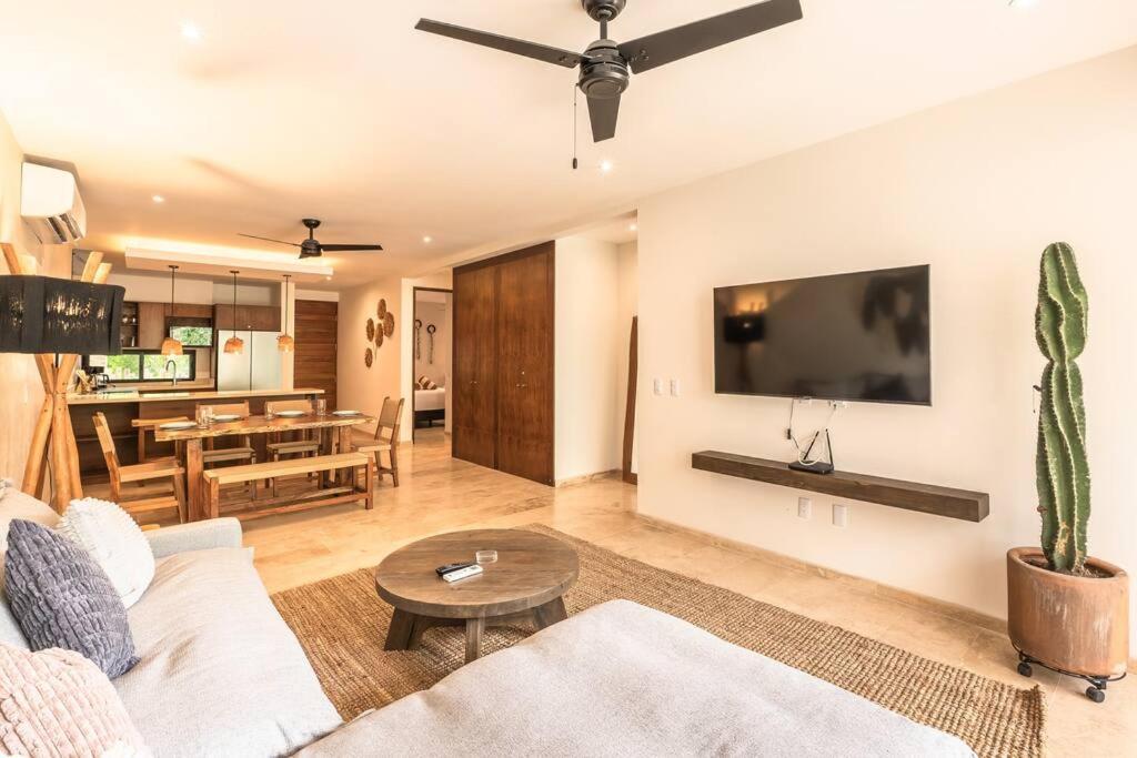 Apartamento New 2 Bedroom 2 Badrooms Pool Front Concierge *