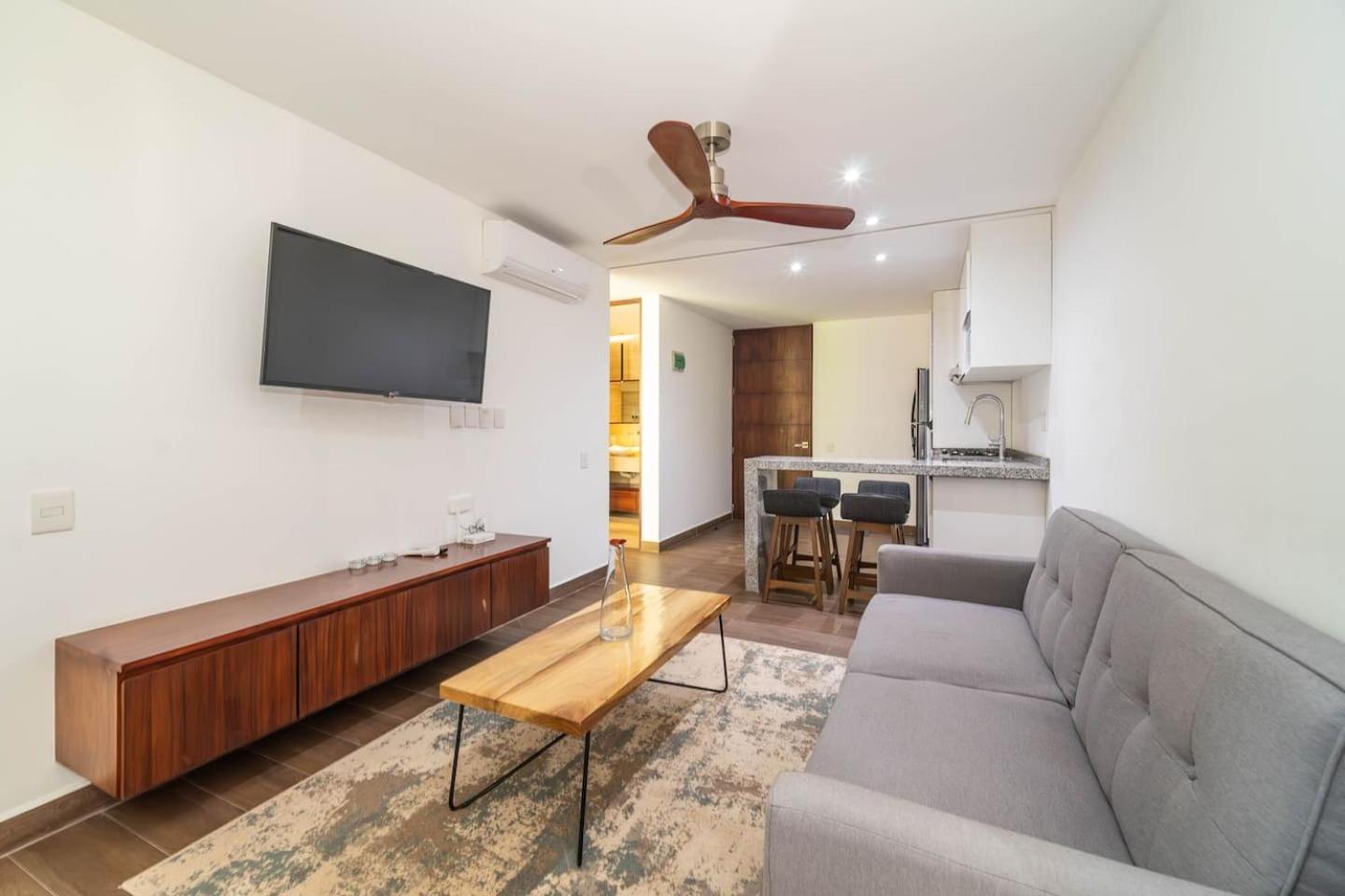 1 Bd Luxury With Balcony In Trendy La Veleta Сasa de vacaciones Tulum