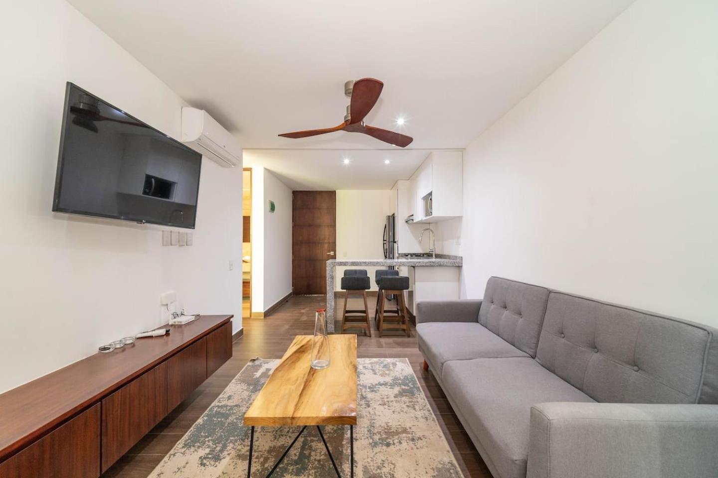 1 Bd Luxury With Balcony In Trendy La Veleta Сasa de vacaciones Tulum
