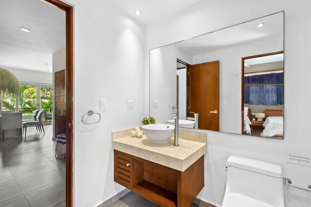 Stylish 2bd In Prime Location With Balcony Tulum