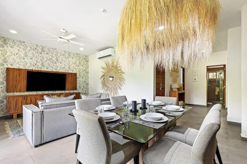 Stylish 2bd In Prime Location With Balcony
