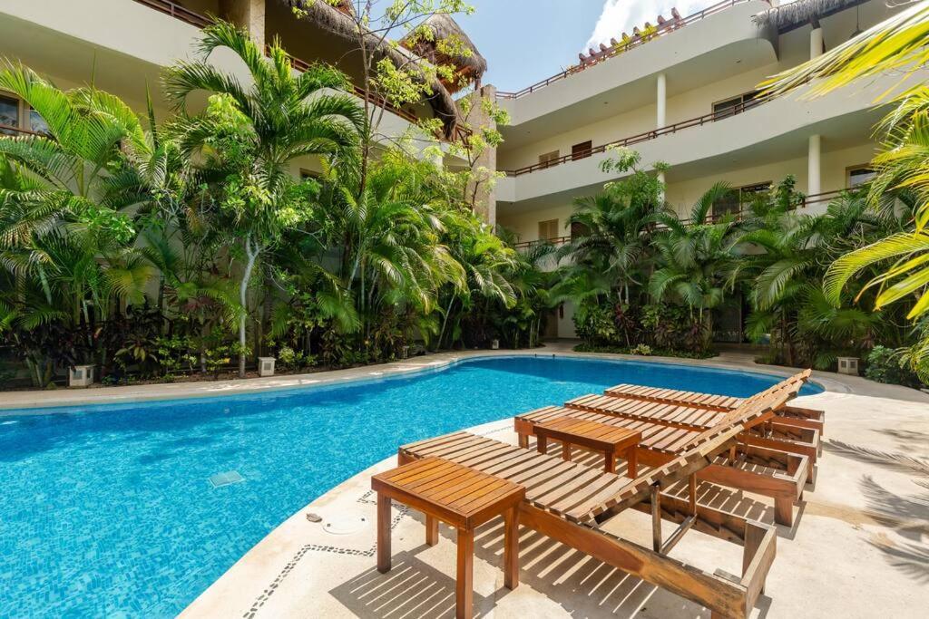 Stylish 2bd In Prime Location With Balcony Apartment *