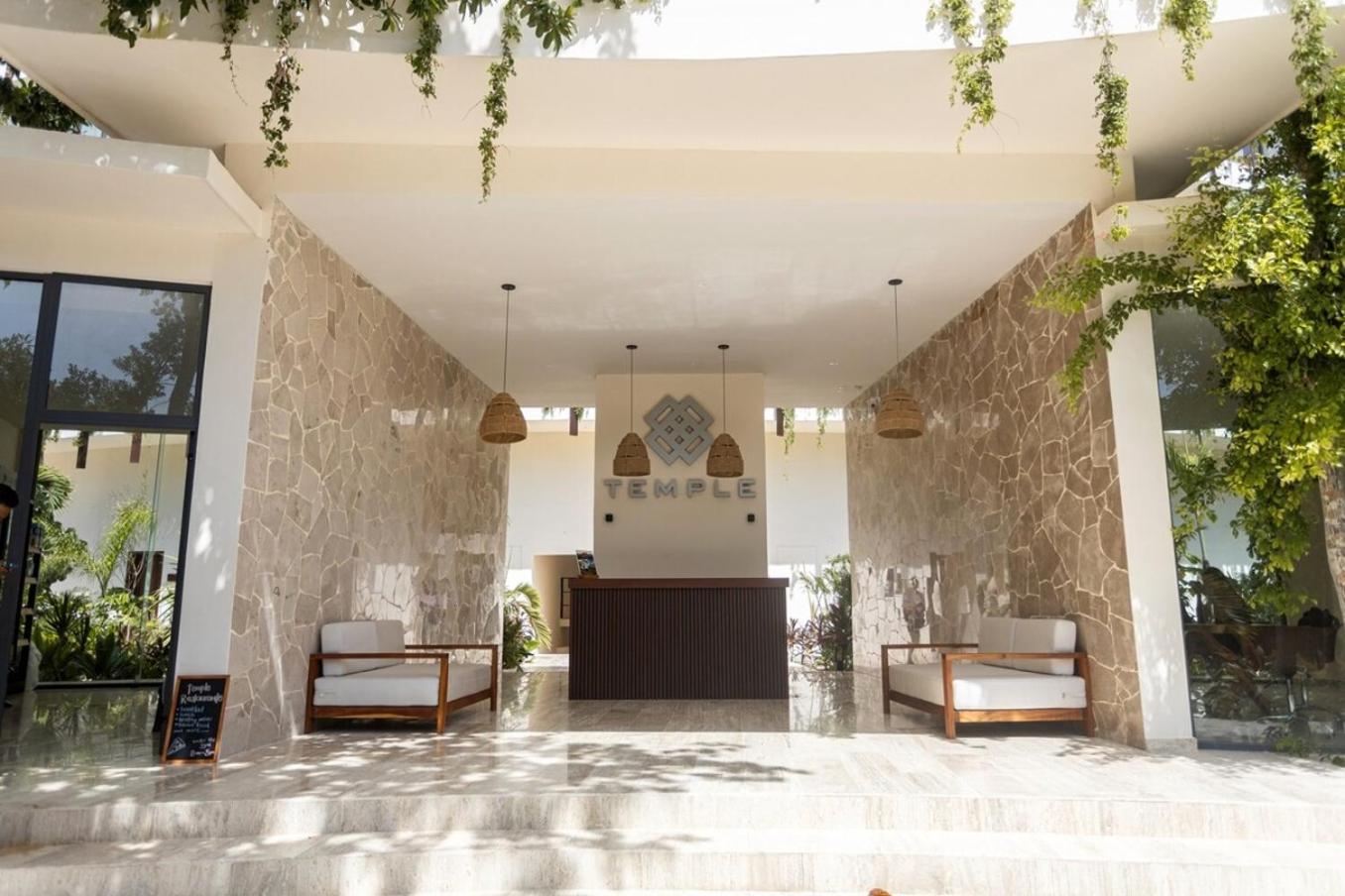 Jungle Luxury Pools, Gym & Apartamento *