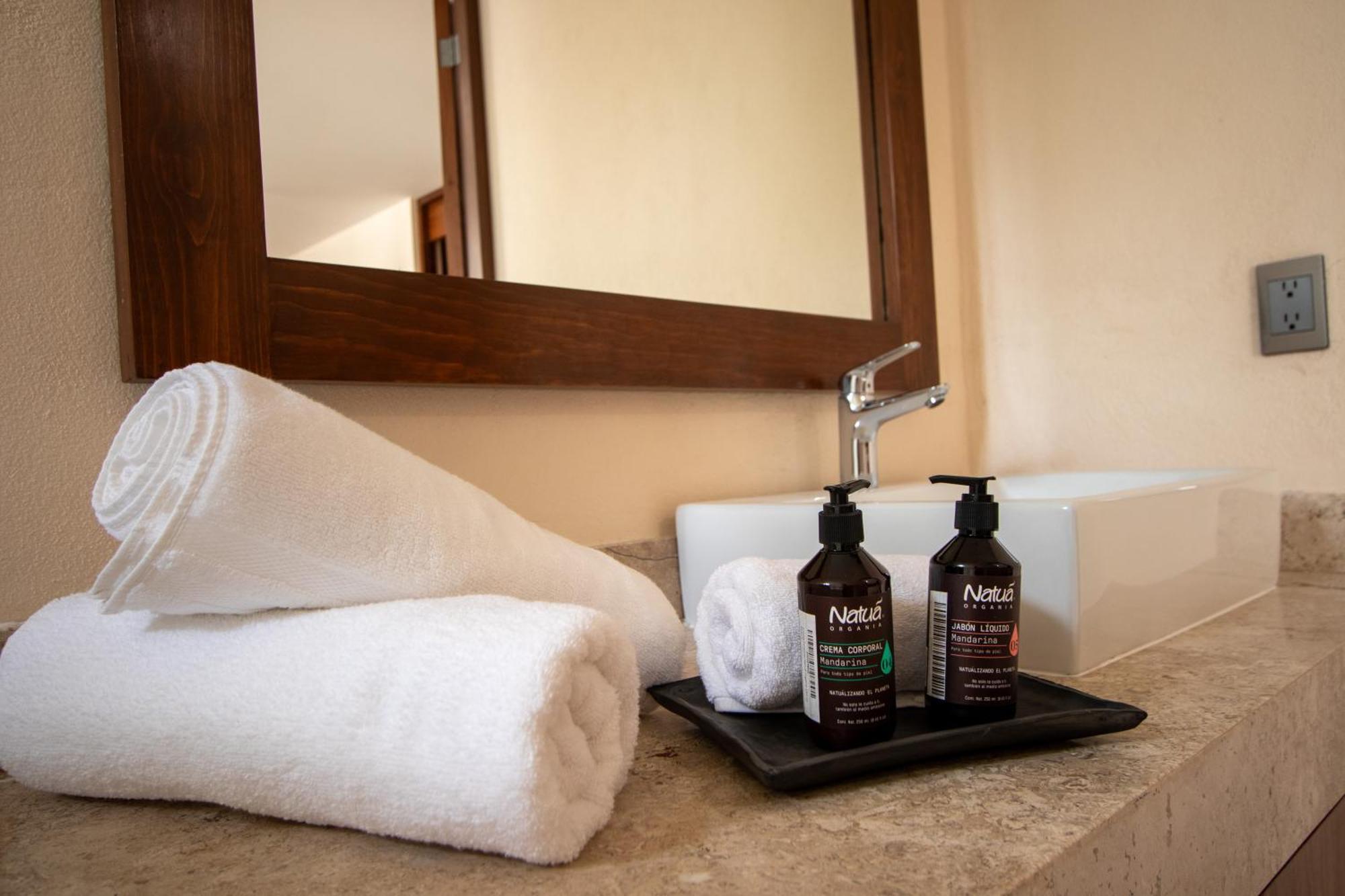 2 Bedroom Plunge Pool Ac Wifi Apartment *