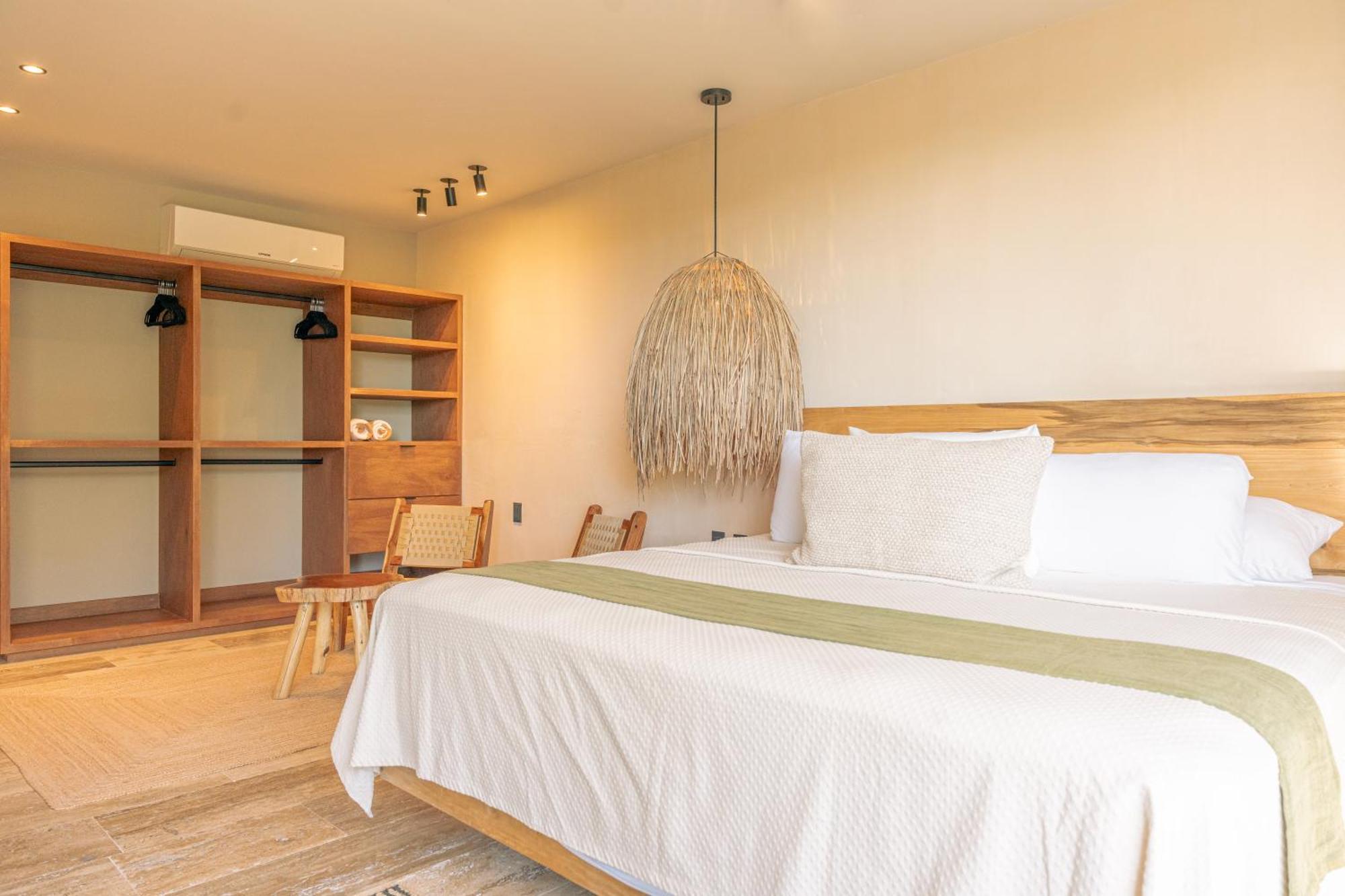 Dossantas Wellness & Jungle Retreat By Bt Homes *
