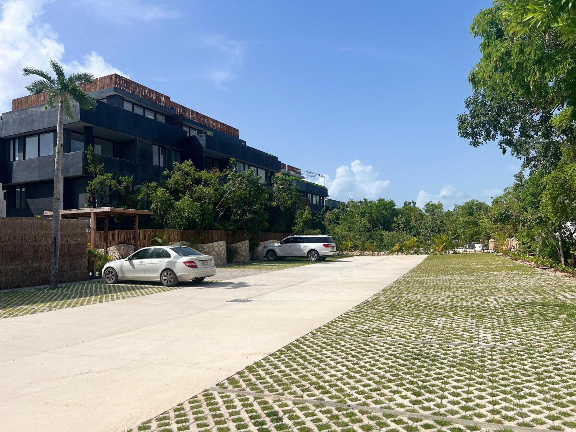 Lovely 2bedroom Serviced + Pool & Garden *
