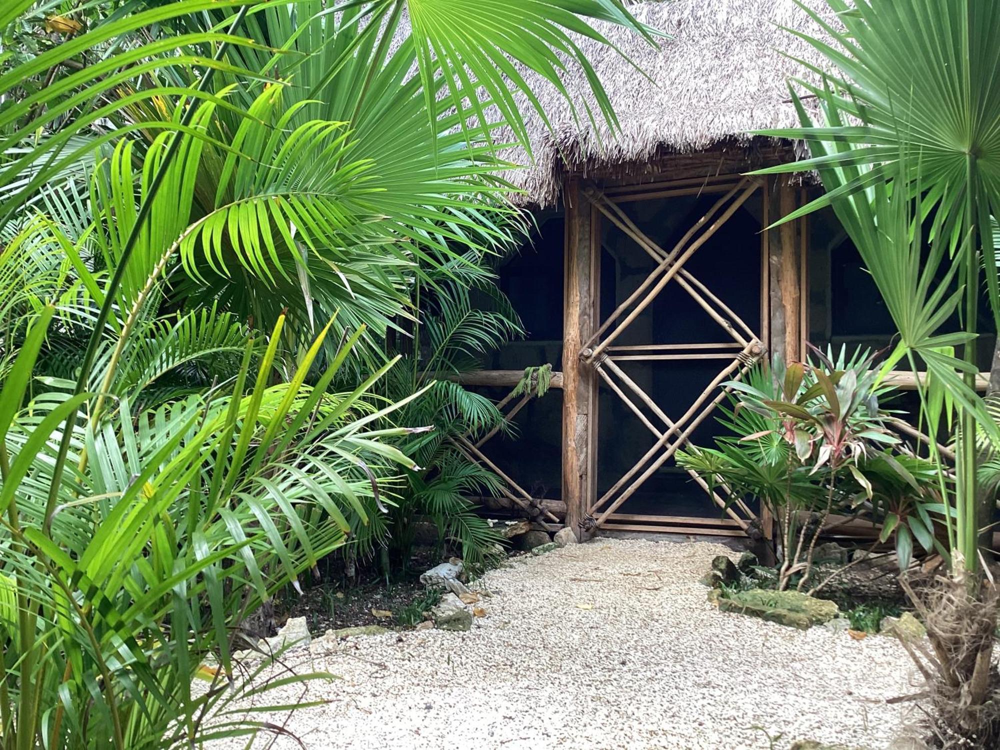 Yaxchen & Cenote Lodge Tulum