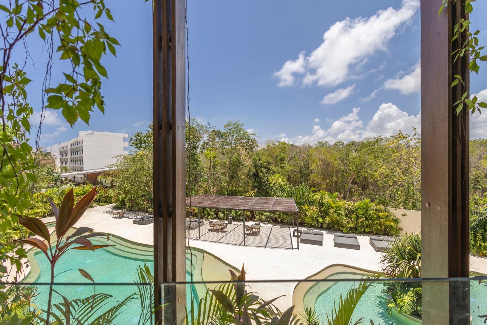 Mistiq Gardens Tulum