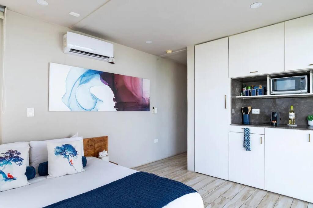 Rooftop Pool Paradise With Jungle Views Apartamento