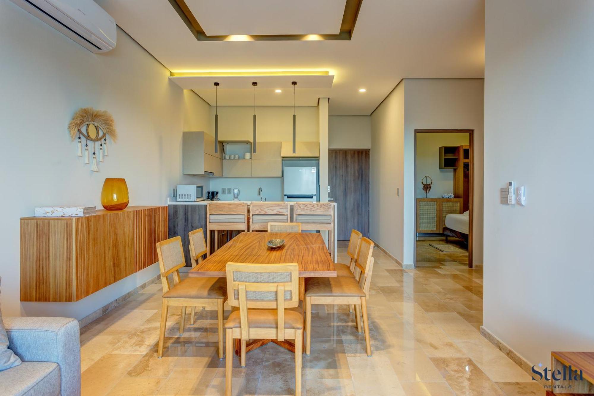 Ocean Views Luxury Community Private Rooftop Pool *
