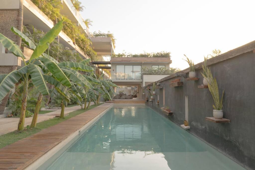 Lujoso Estudio Con Acceso A La Piscina - La Veleta Apartamento