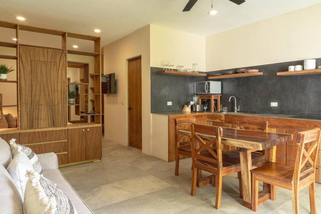 Apartamento Lujoso Estudio Con Acceso A La Piscina - La Veleta