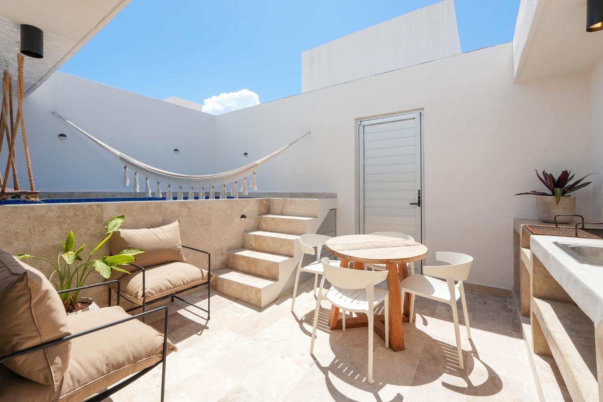 Aldea Dream Modern Designer 2 Floor Penthouse Sleeps 8