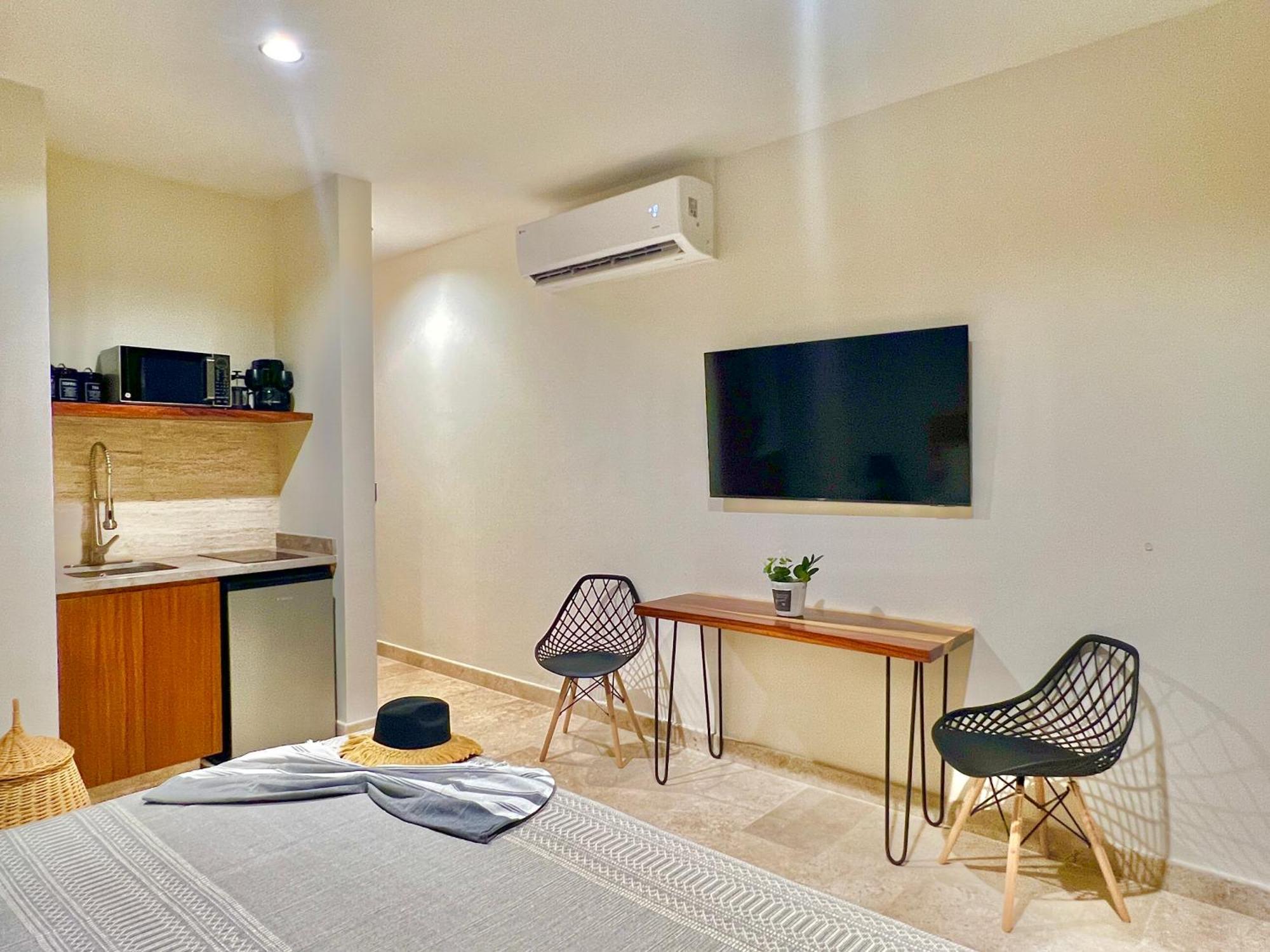 Beautiful Rooftop With Private Terrace, Amazing Pool With Aerial Views, Jacuzzi-sauna-gym-laundry-cinema-coworking Tulum