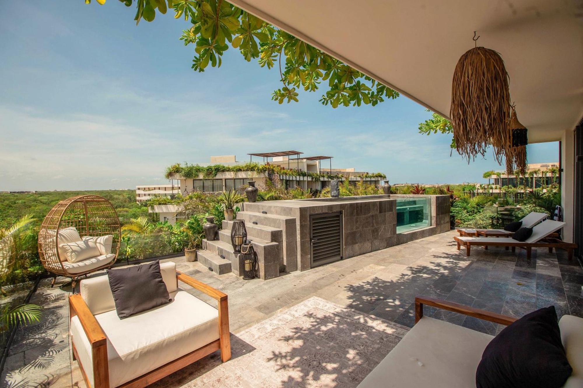 Luxury 2br Ph Pools, Coworking & Close To Apartamento *