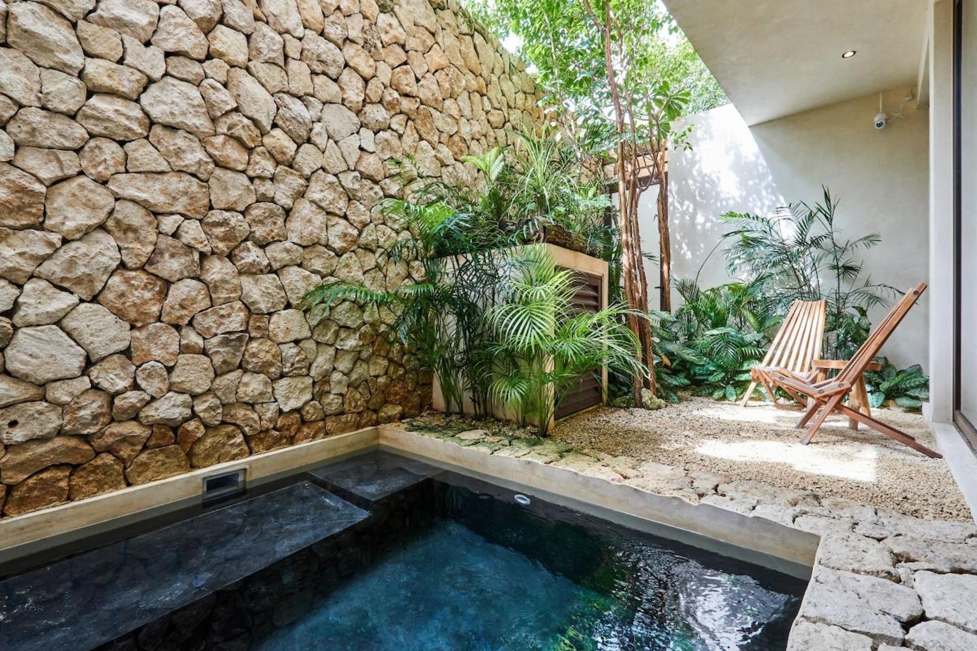 Allegro Private Pools Comfort And Privacy