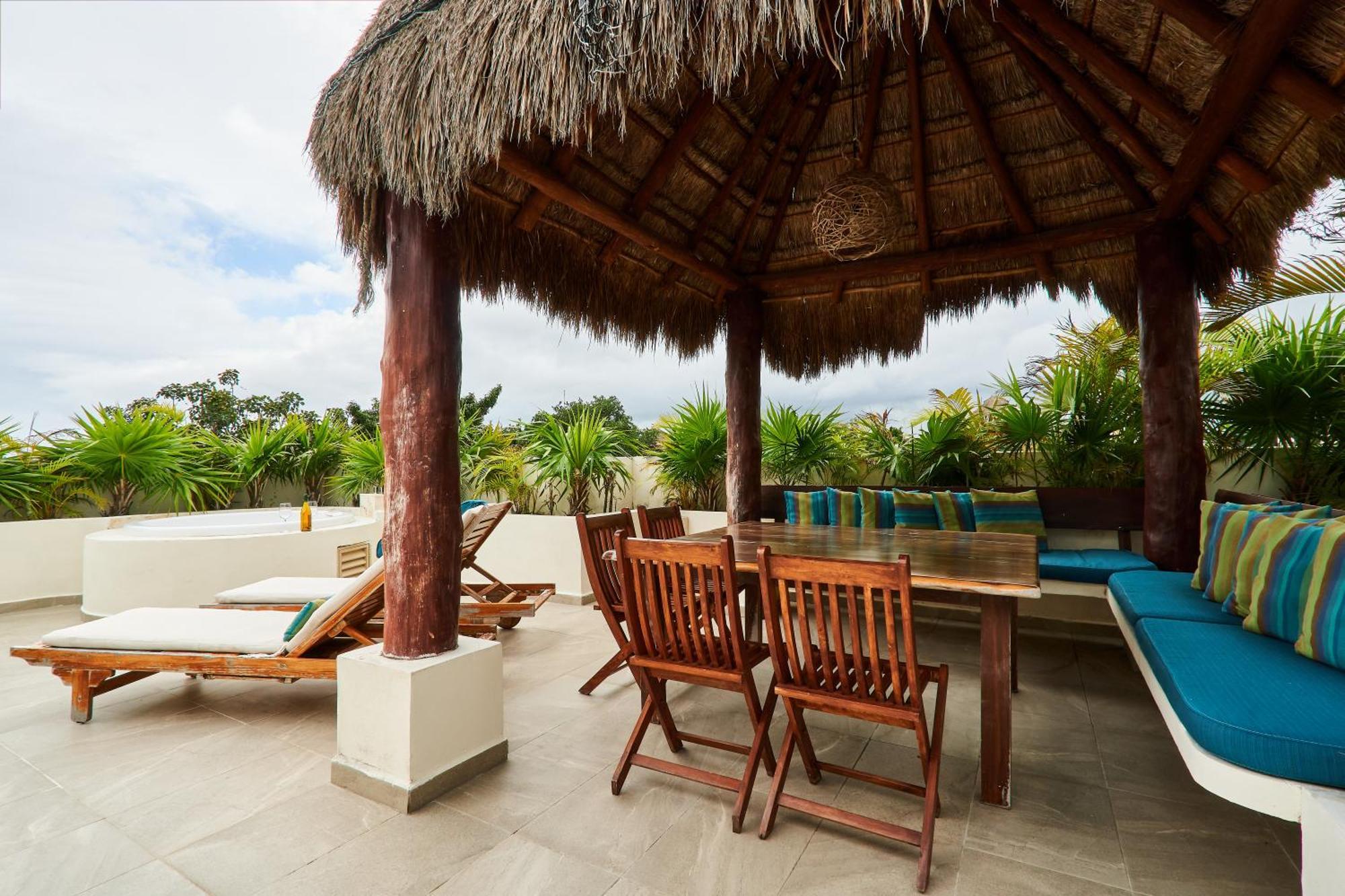 Luxury Penthouse With Private Rooftop & Hot Tub Apartamento *