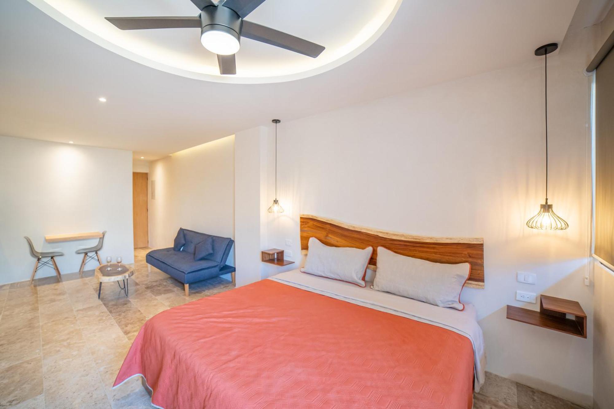 Crystal By Hotel
