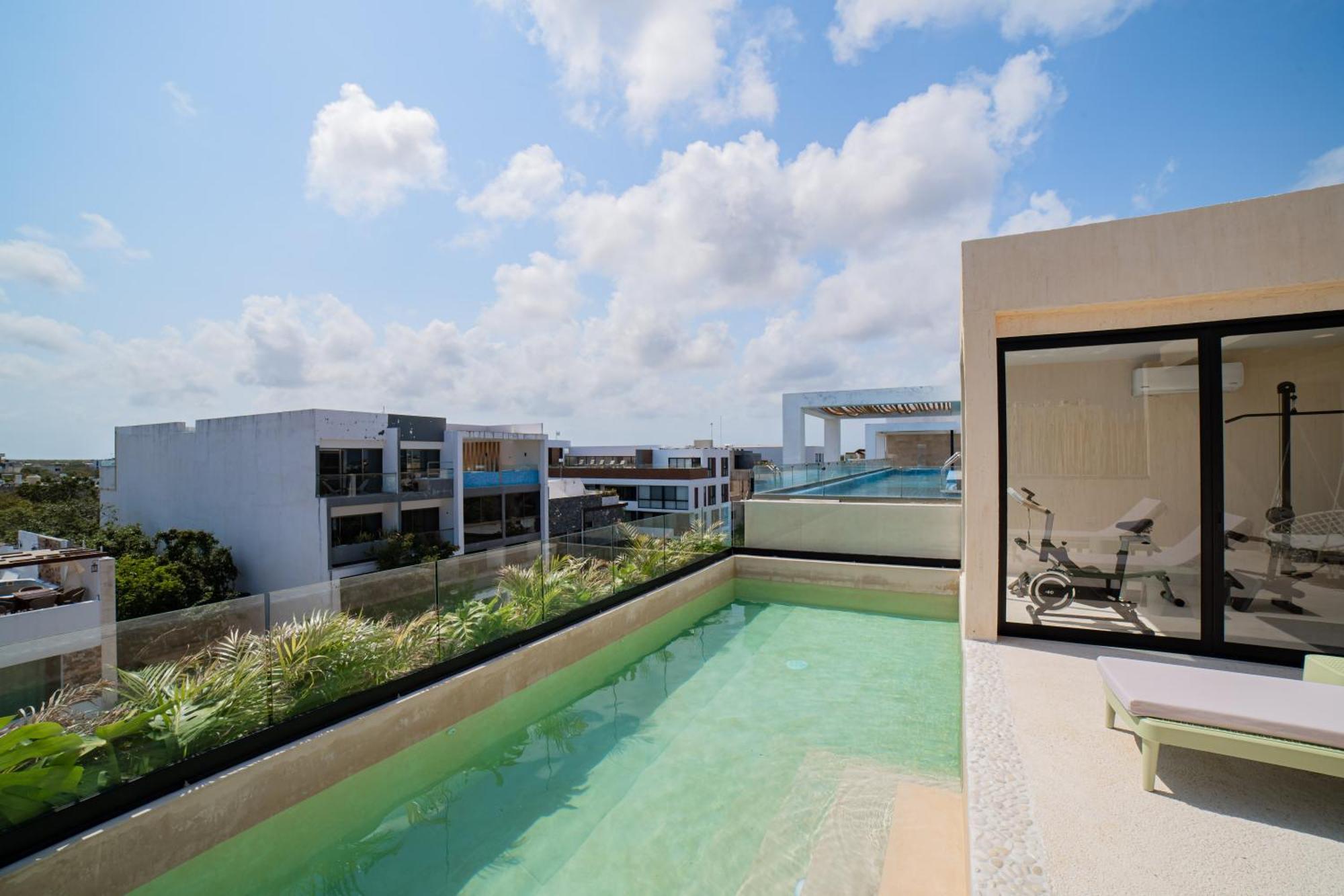 Crystal By Hotel *