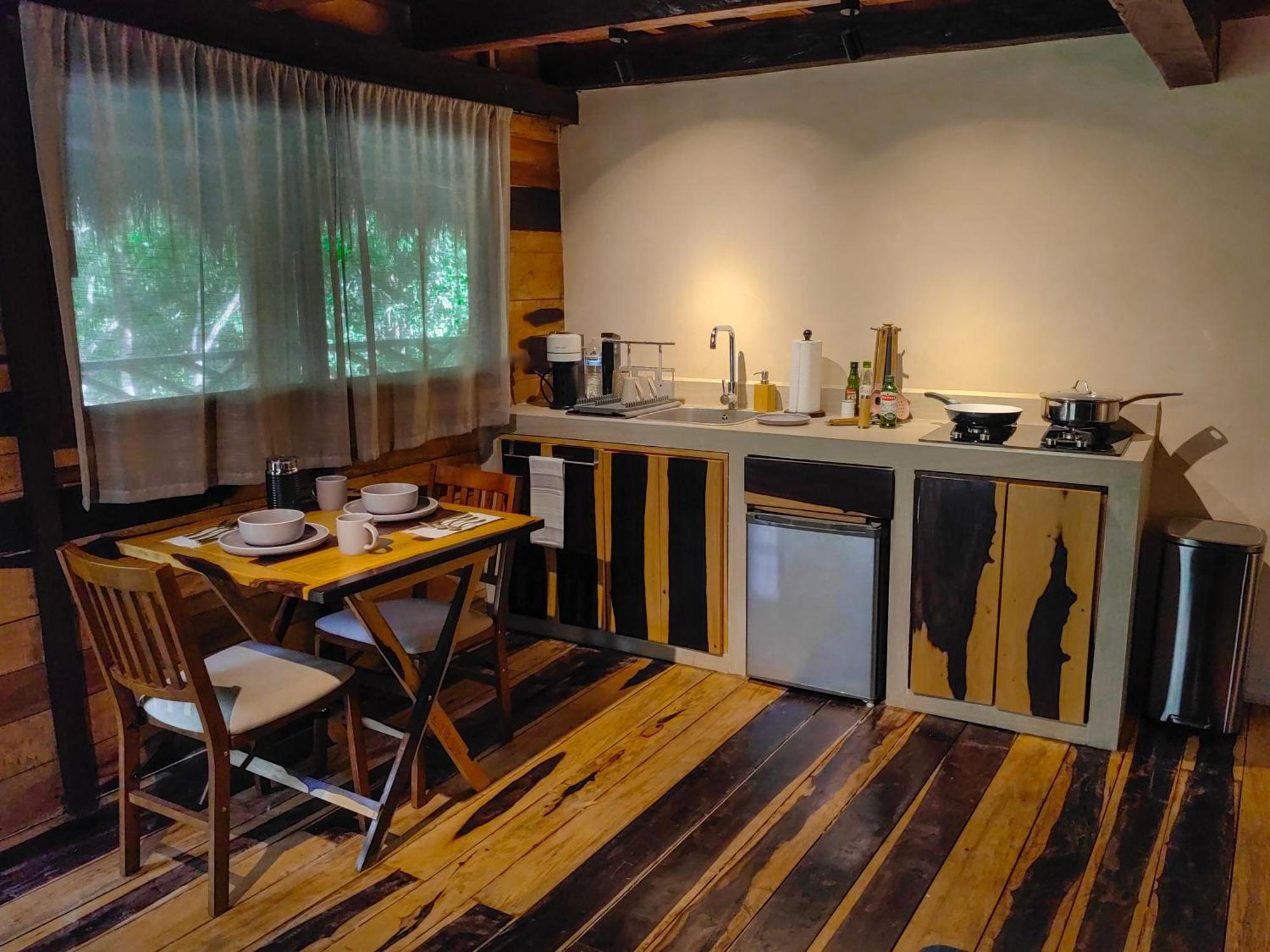 Treehouse H2ojos