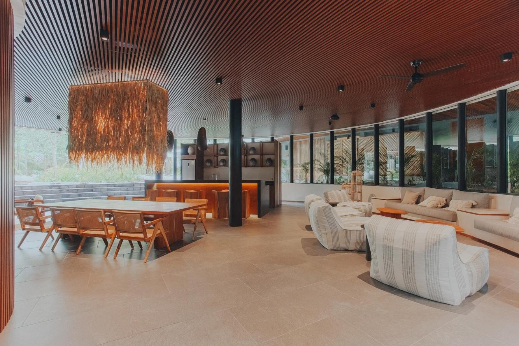 Divine 3br Ph Private Jacuzzi, Pools, Spa, Yoga