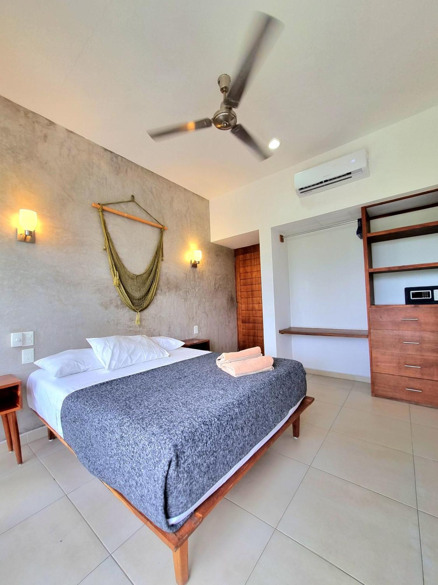 Mi Apartahotel