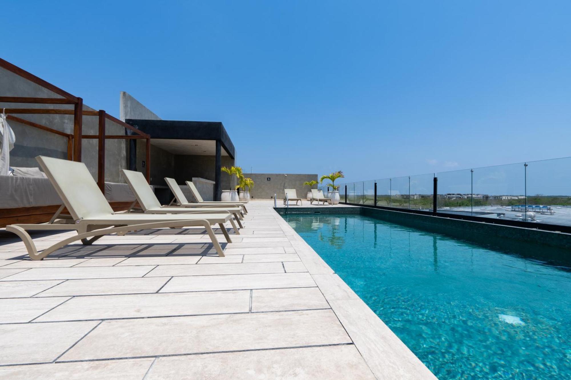 Modern With Rooftop Pool In Downtown Apartamento
