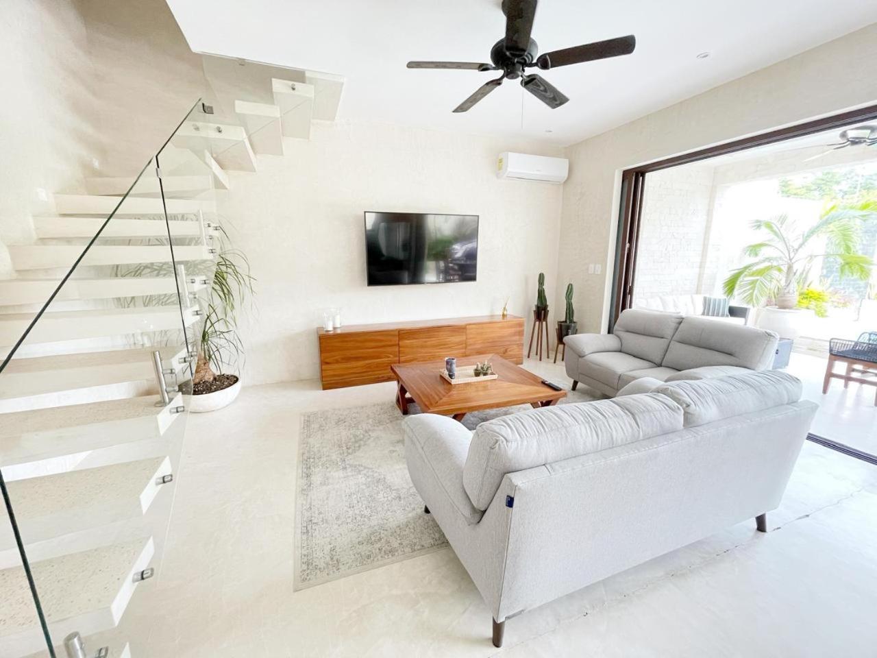 Villa Luxury House Tomanoa - 10pers - 4rooms - Pool - Hotjacuzzi - Speed Wifi -waterfall *