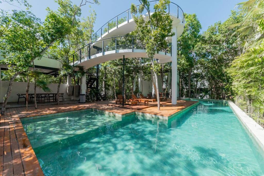 Vacation Private Rooftop Pool Walk 2 Town Villa