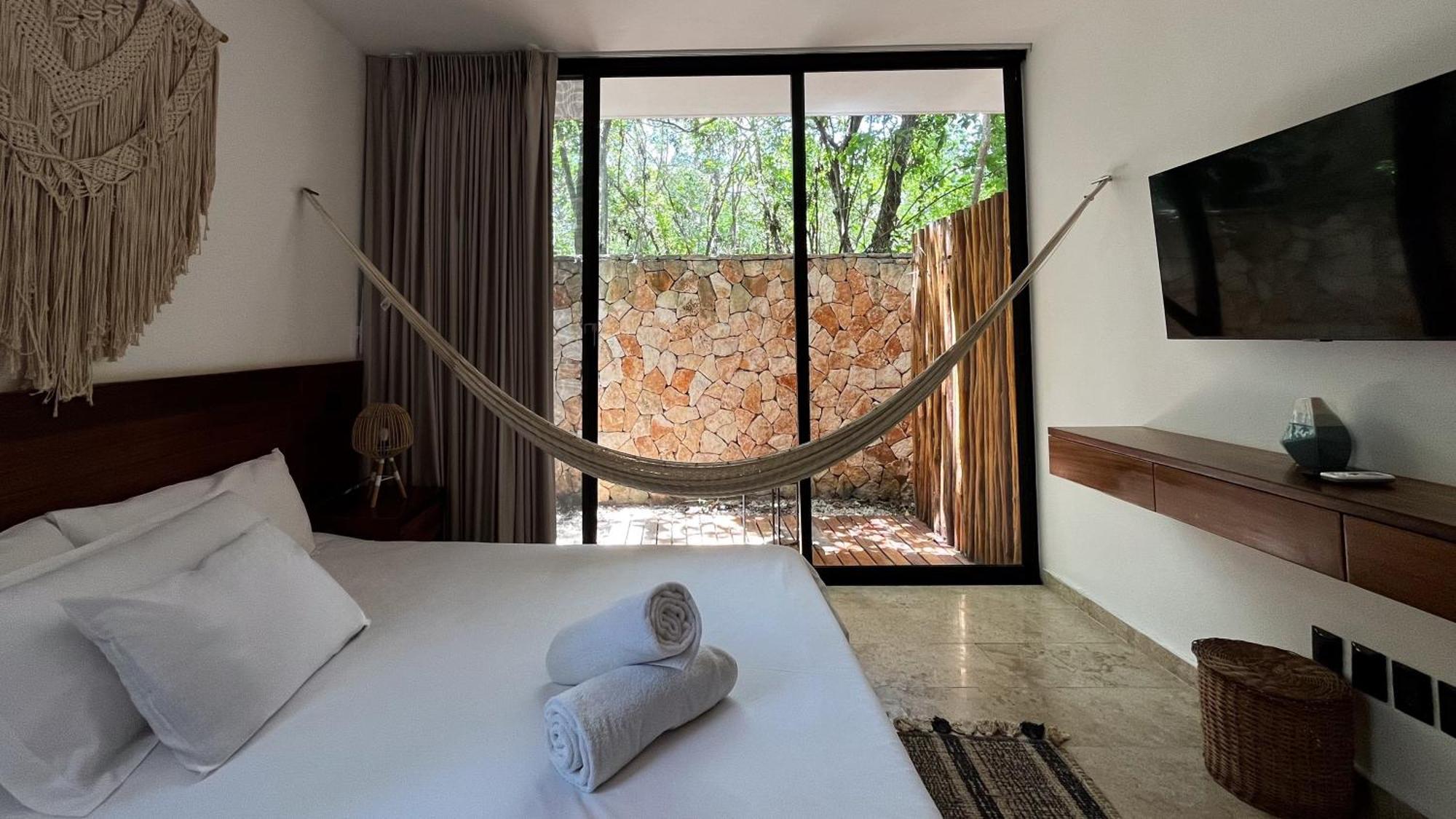 Amaka Calma Tulum