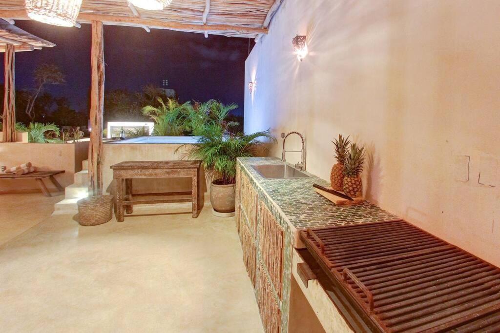 Posh Large Minutes From The Beach Tulum