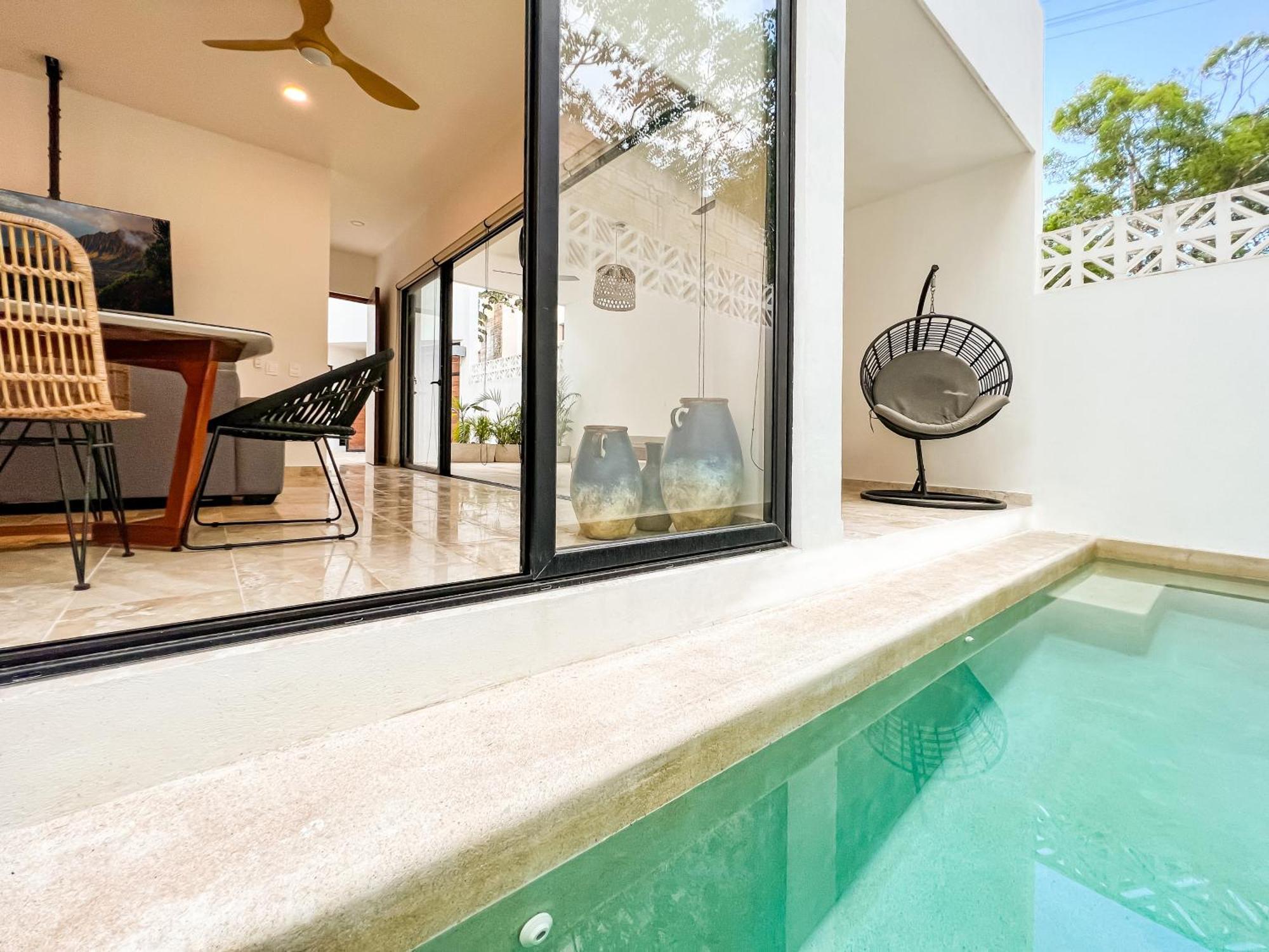 Сasa de vacaciones 3br 3ba Townhouse With Private Pool In La Veleta