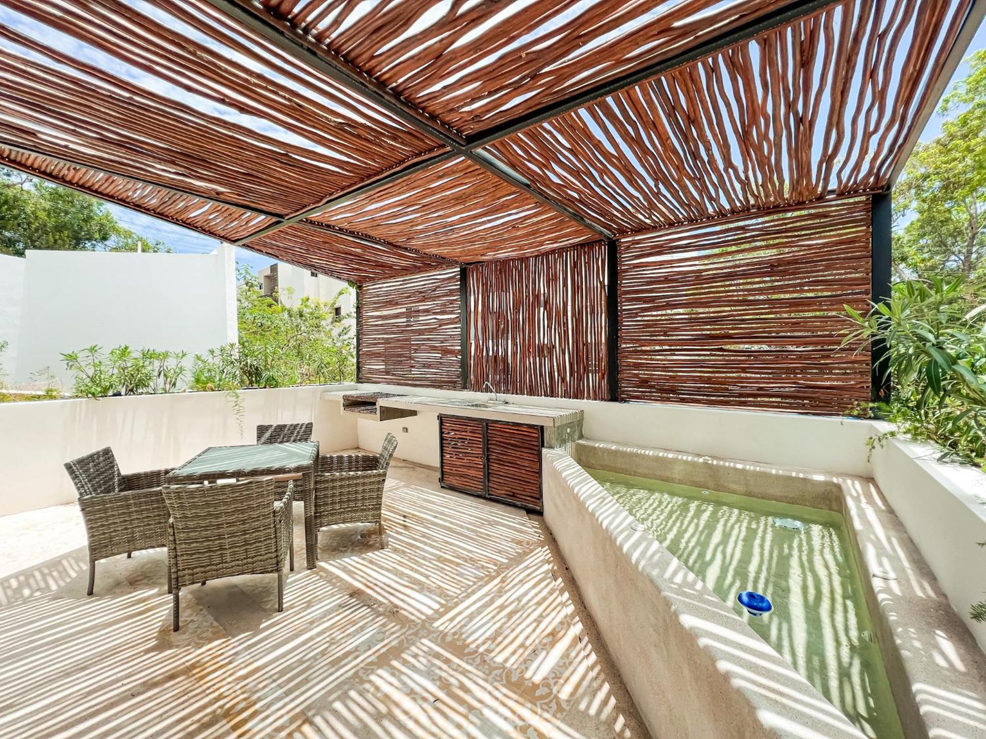 Сasa de vacaciones 3br 3ba Townhouse With Private Pool In La Veleta *