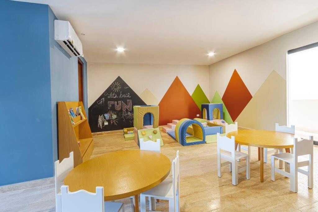 Apartamento Fabulous 2bd, Rooftop Pool, Cinema, Sauna, Gym *