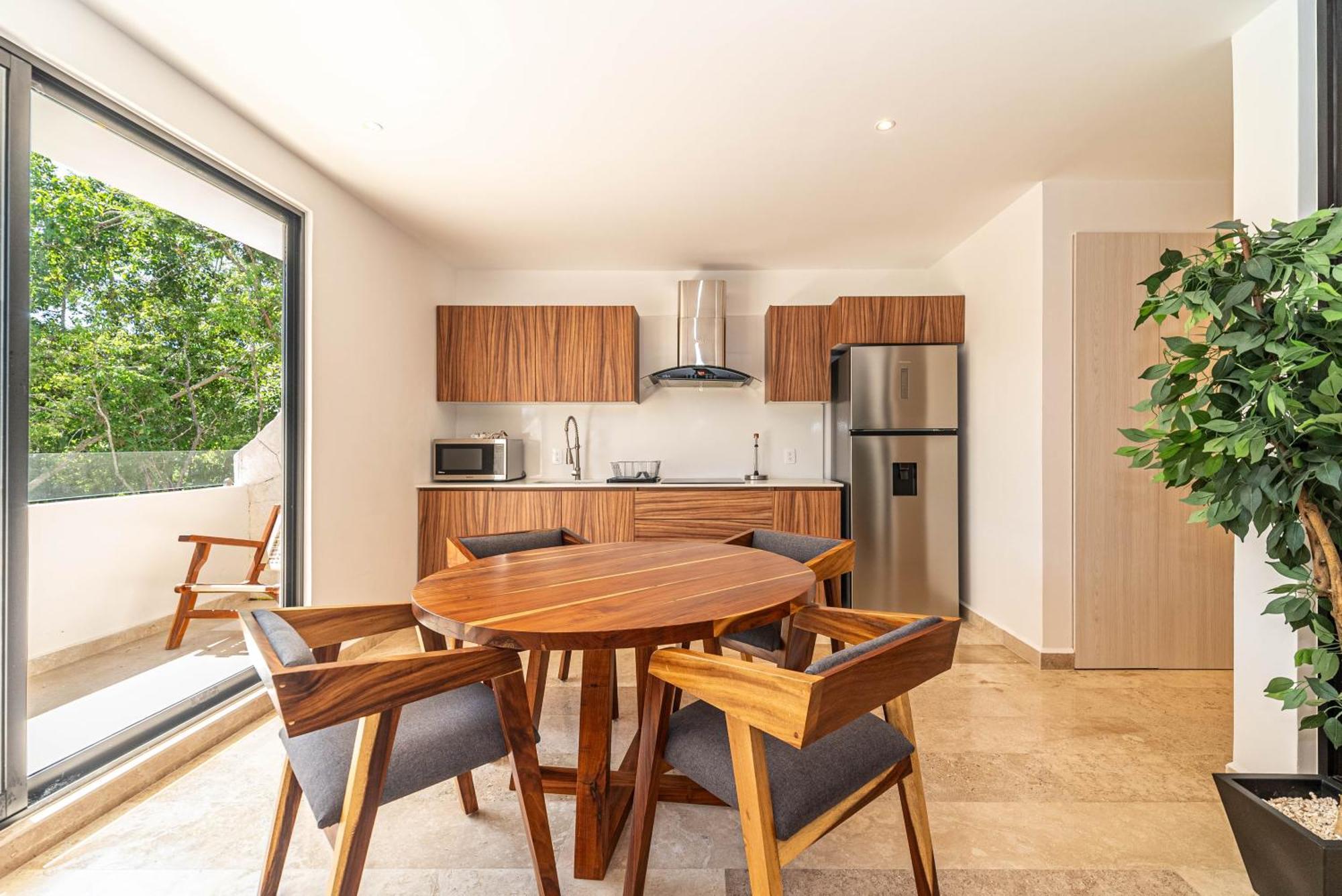 1 Bd With Private Balcony, Rooftop Pool, Gym Сasa de vacaciones Tulum