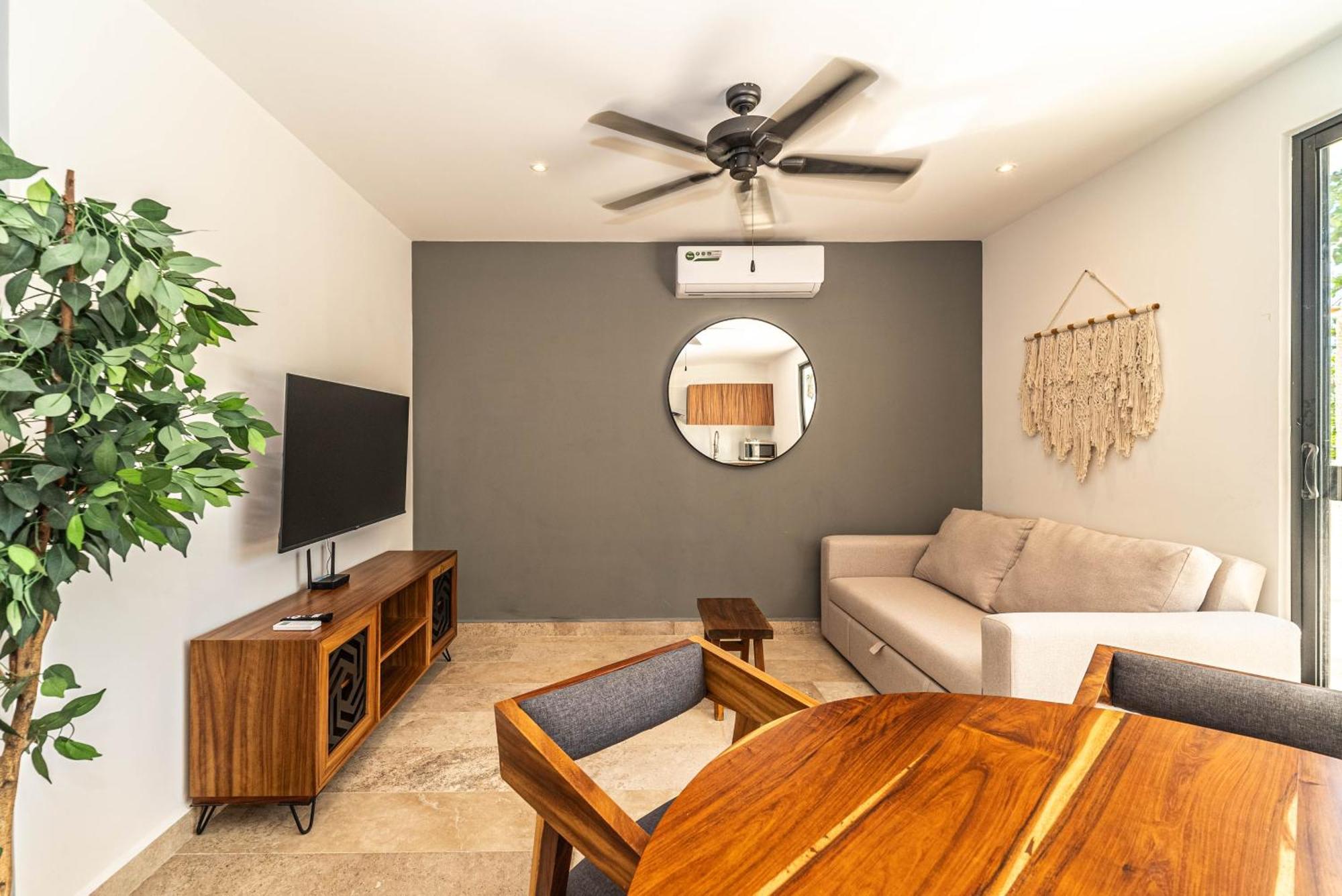 1 Bd With Private Balcony, Rooftop Pool, Gym Tulum