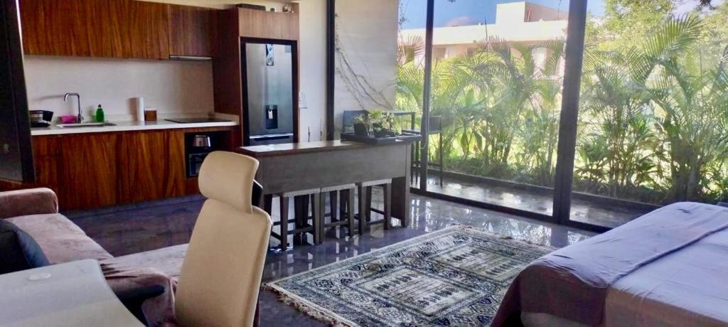 Mistiq Largest Ph With Gym, Club Shuttle & Fast Wifi Apartment