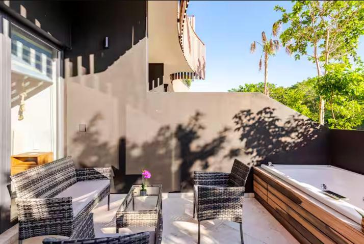 With Private Jacuzzi, Rooftop Pools & Free Club Apartamento