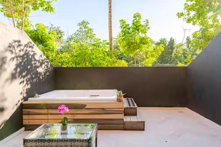 Apartamento With Private Jacuzzi, Rooftop Pools & Free Club *