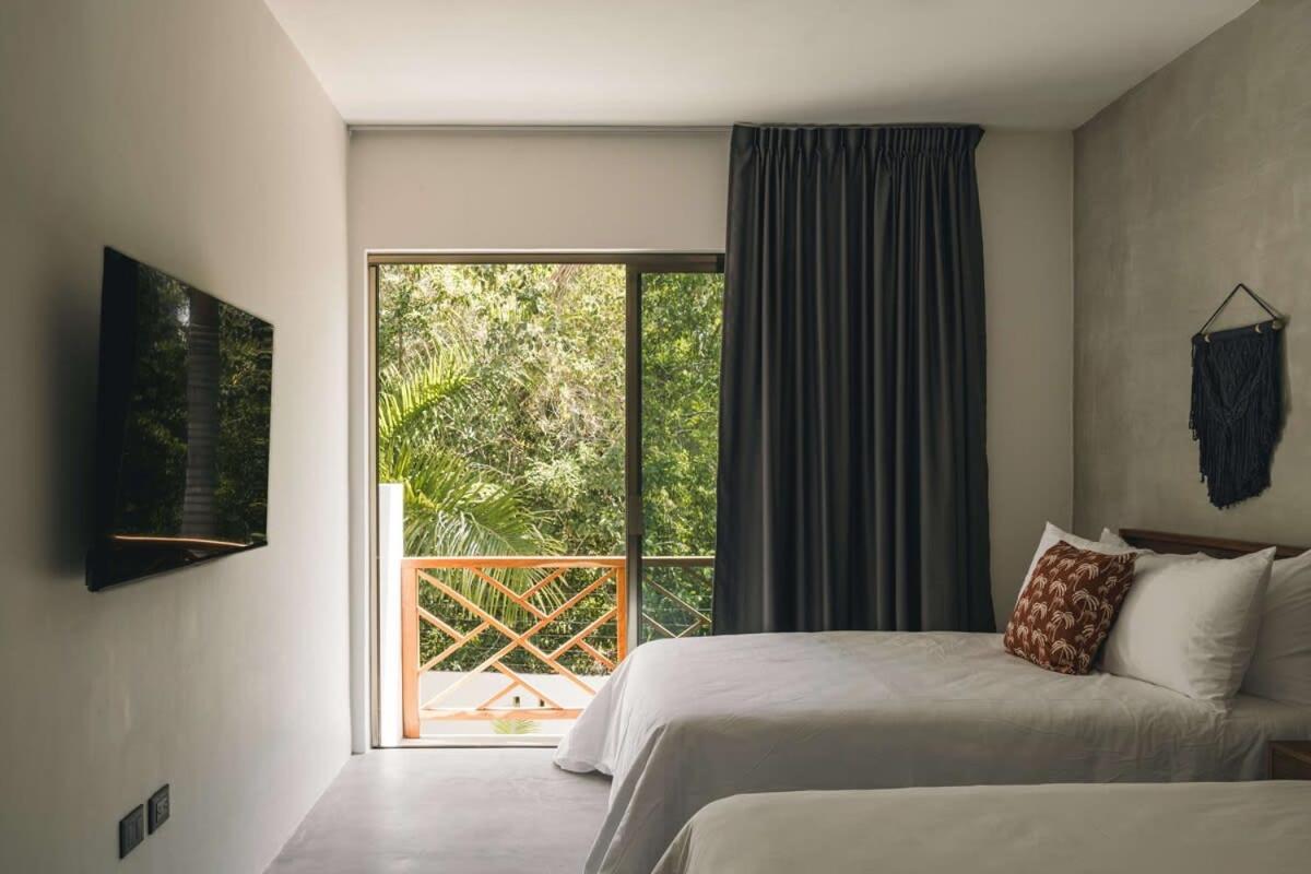 Stunnig 6br Villa, Minimalist Design, Aldea Zama Сasa de vacaciones Tulum