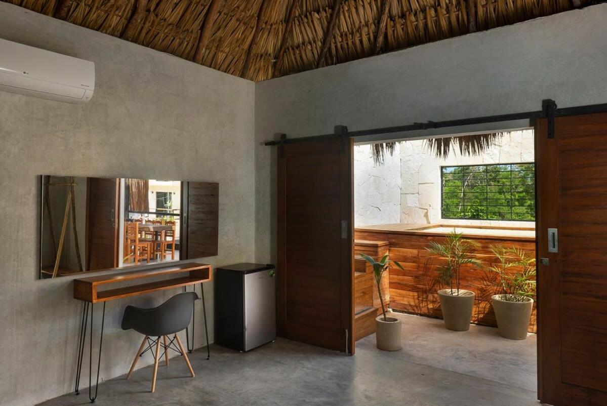 Grand 7br Jacuzzi Pool & Charming Patio Villa *
