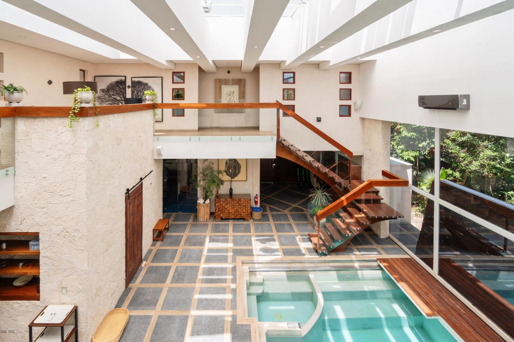 Tikal Villa *