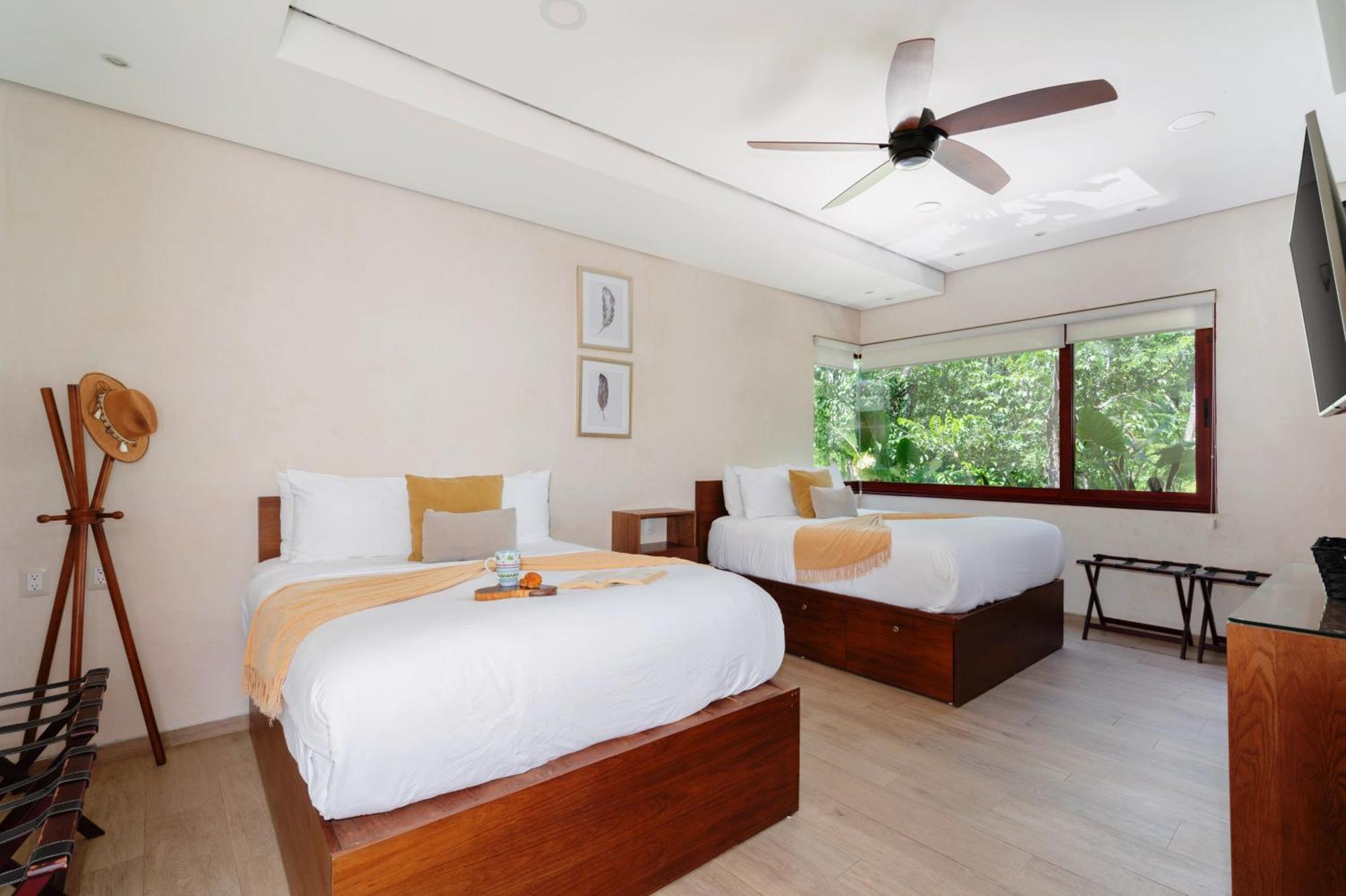Tikal Villa